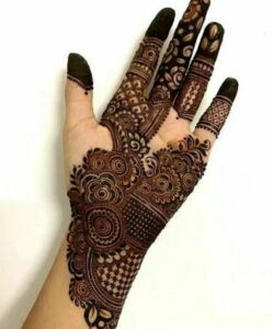 full hand mehndi design