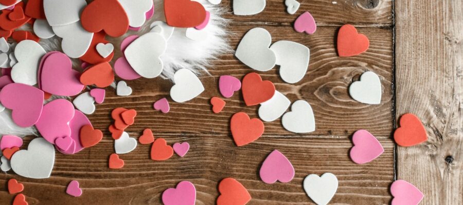 The 5 Best Valentine's Day Gifts According to Romantics