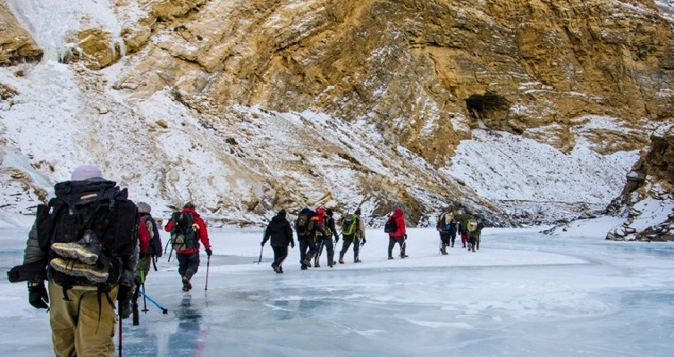 Chadar Trek & Snow Leopard Trek